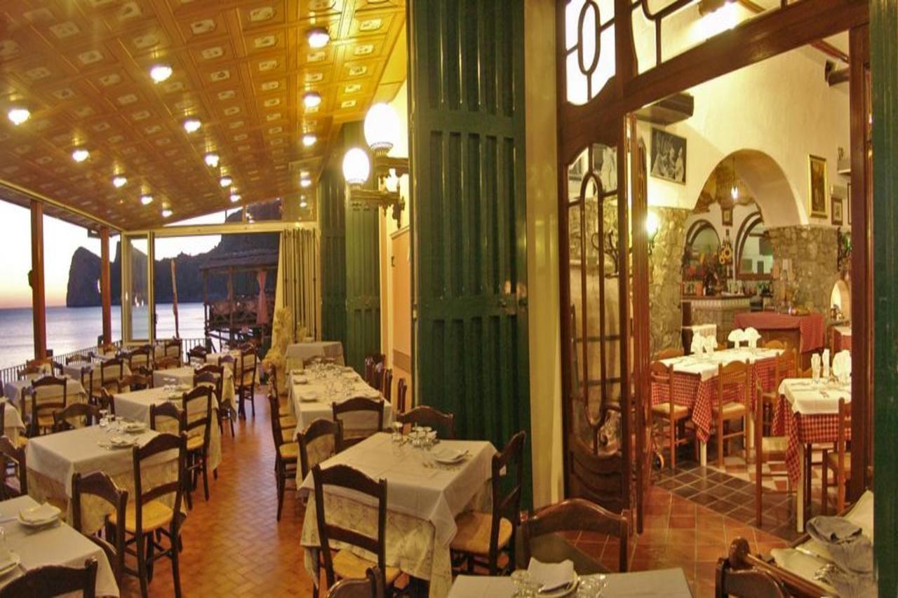 Hotel La Certosa มัสซาลูเบรนเซ ภายนอก รูปภาพ