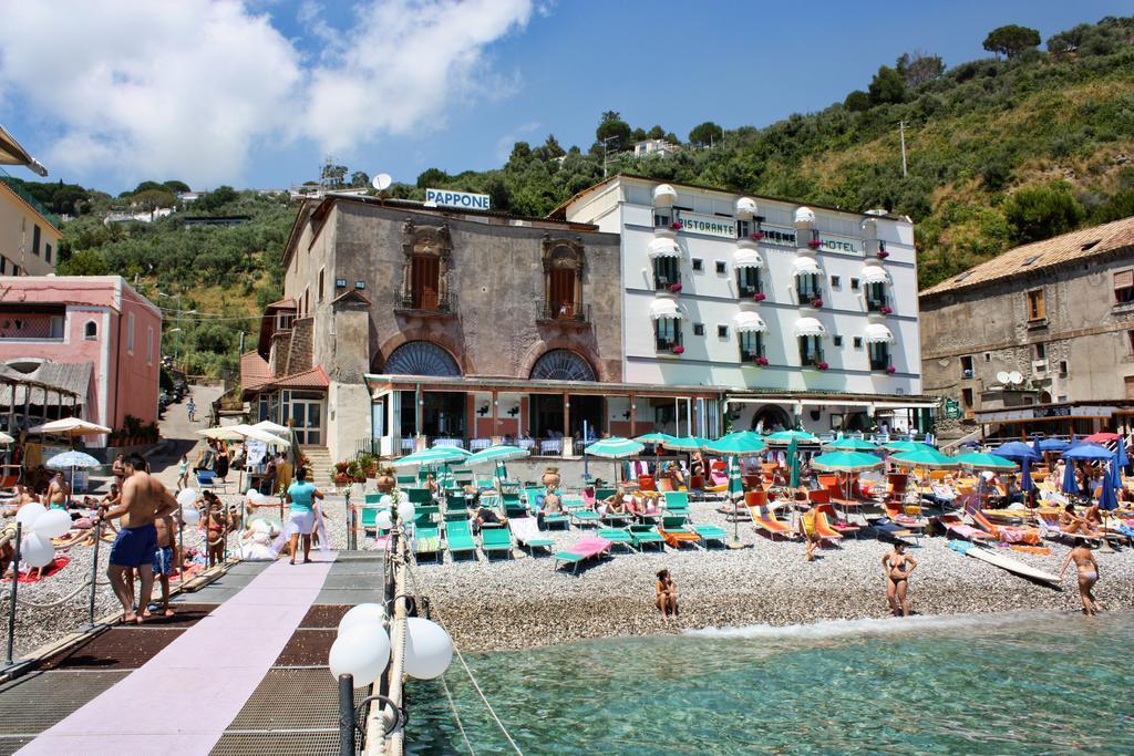 Hotel La Certosa มัสซาลูเบรนเซ ภายนอก รูปภาพ