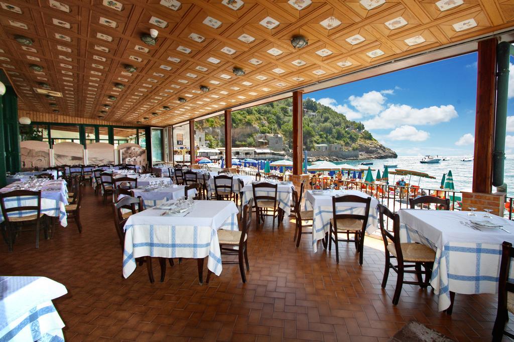Hotel La Certosa มัสซาลูเบรนเซ ภายนอก รูปภาพ